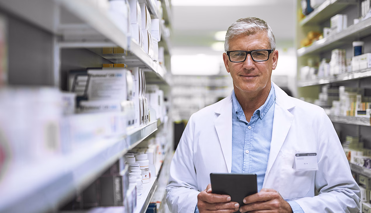 Planificación sucesoria y cambio de titularidad en una oficina de farmacia